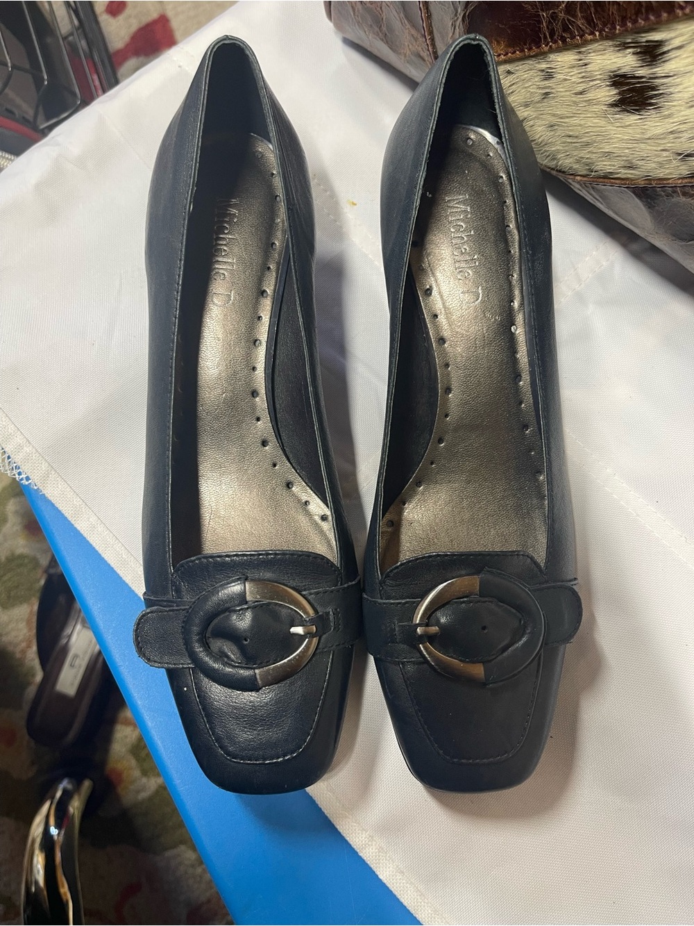 Michelle D Black Leather Loafers with Buckle Accent navy size 8M, good condition